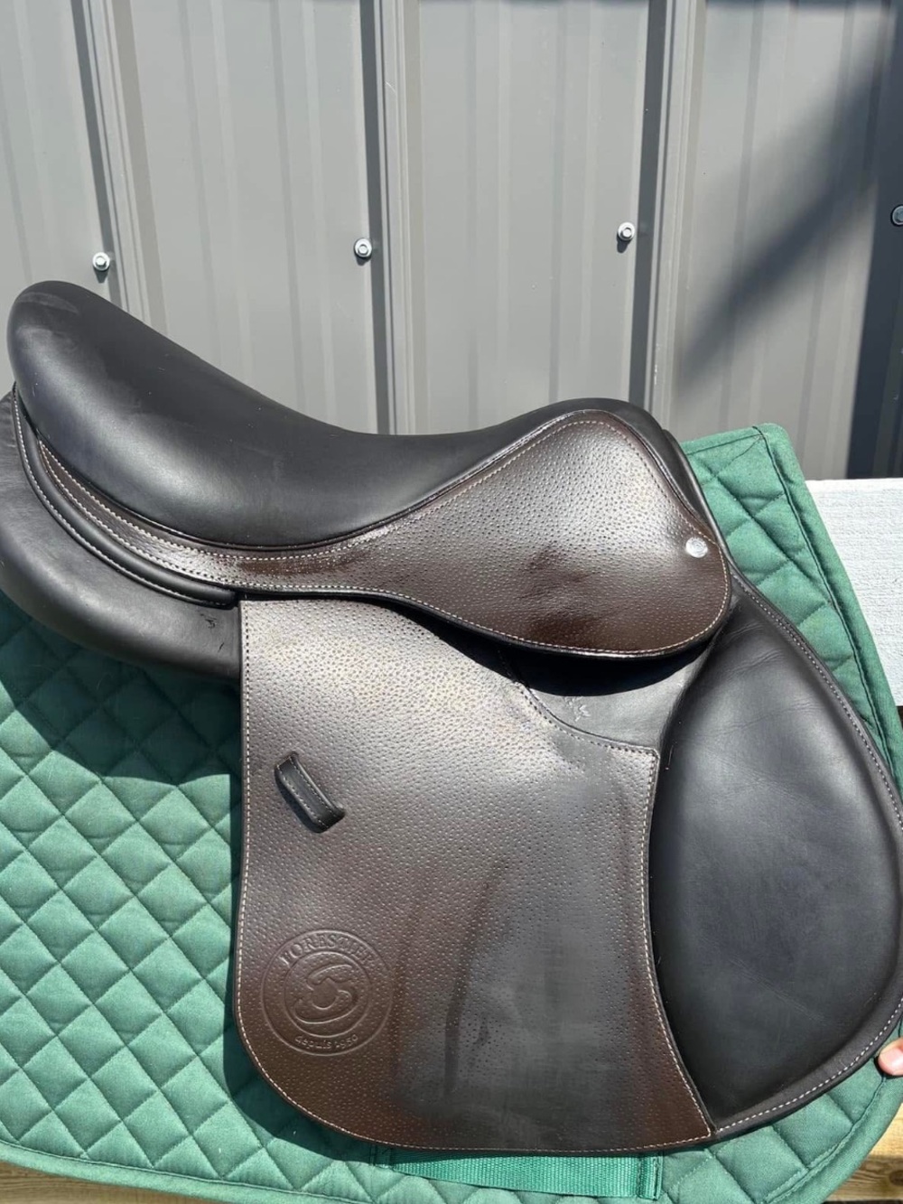 Forestier English jump saddle